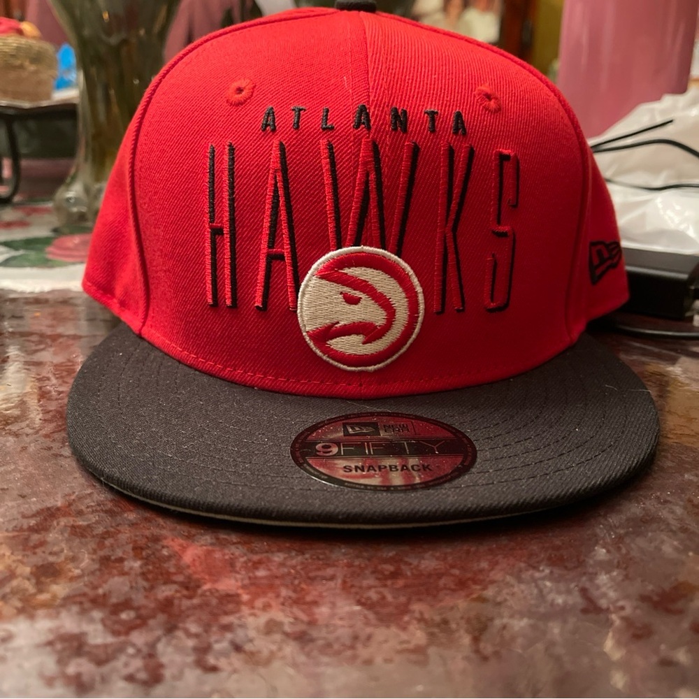 New Era 9Fifty Atlanta Hawks Red Black Snapback Adjustable Hat OSFM NWT